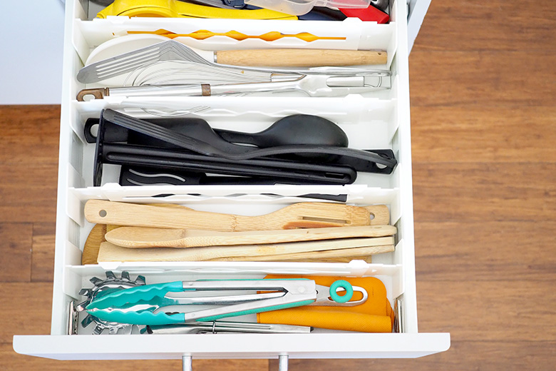 It's easy to accumulate lots of kitchen utensils and these drawers can easily become unruly, making it hard to find what you are after. Let's get that under control!