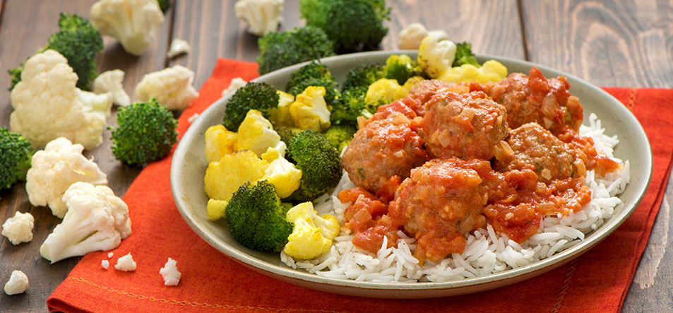 Butter Chicken with rice and vegetables. Meal idea for families. Dinner for kids.