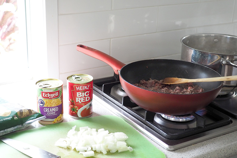 Beef mince for bolognese sauce pasta bake 