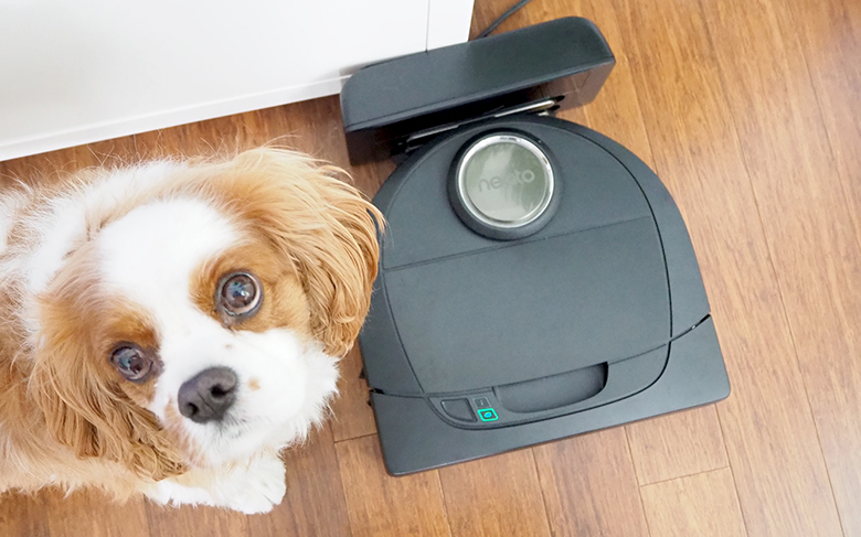 Robotic vac good for cat dog hair