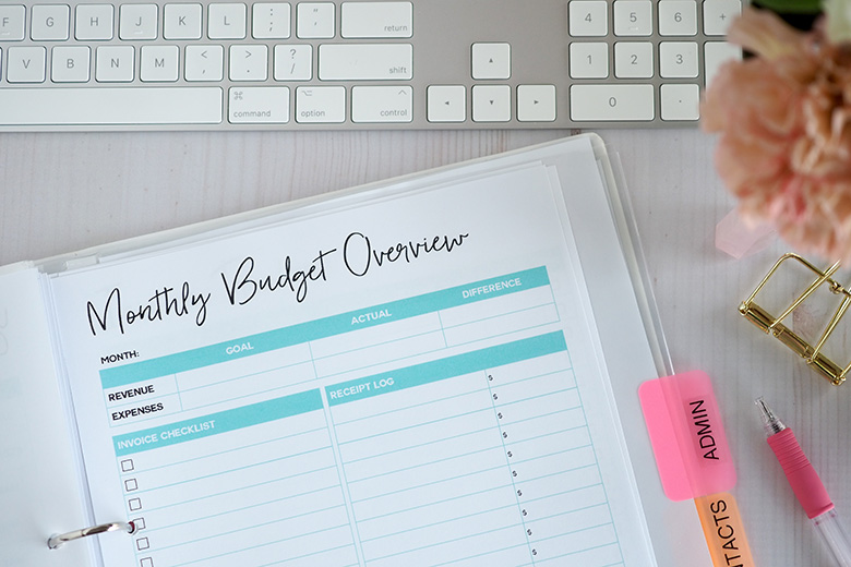 Budget your blog and make money blogging