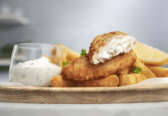 Fish and chips recipe with herbed sauce for dinner idea
