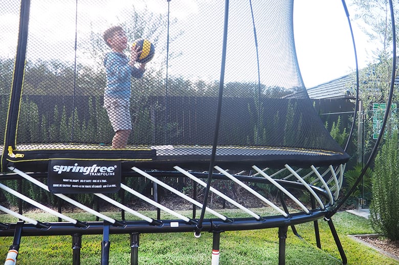 Second hand outlet springfree trampoline