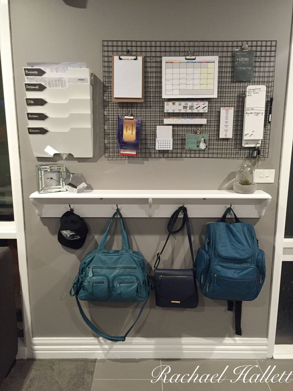 Backpack organizer 2024 shelf