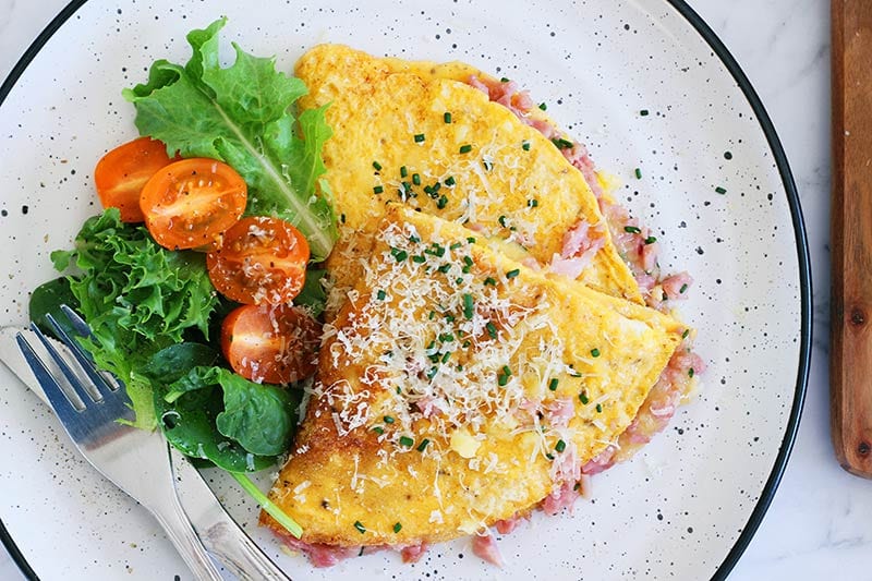 Ham and cheese omelette quick and easy