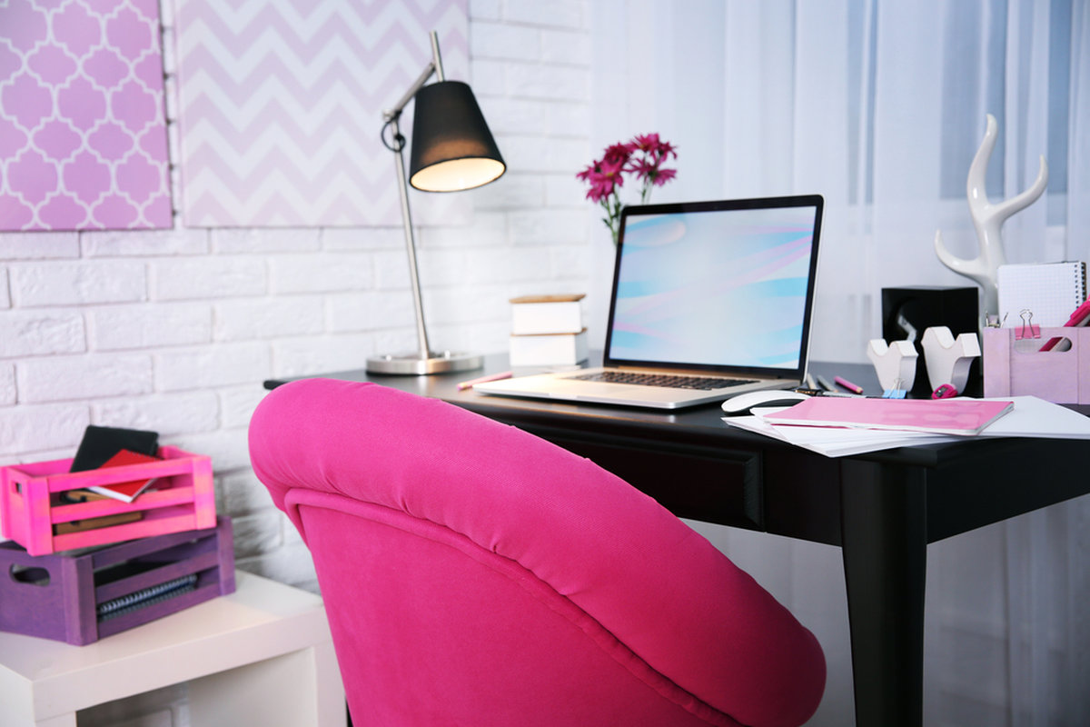 Bright pink office chair for happy home study