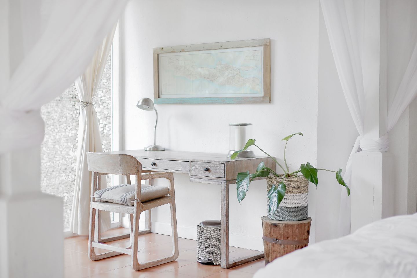 natural laid back white home study nook