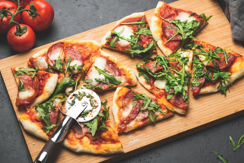 Hula hop fusionere Værdiløs Homemade Pizza Topping Ideas - The Organised Housewife