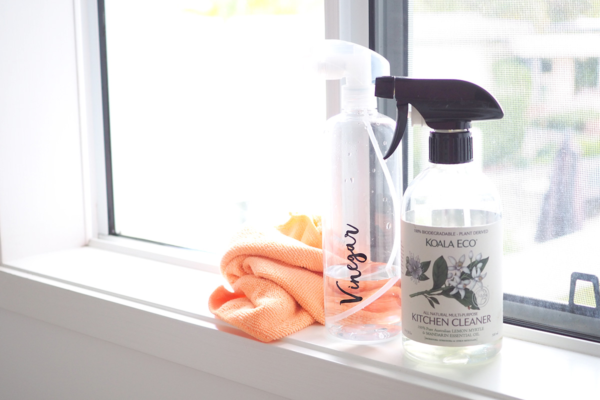 Chemical free cleaning spray