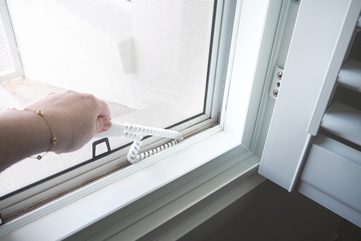 How to clean window sills, tracks and fly screens - The Organised