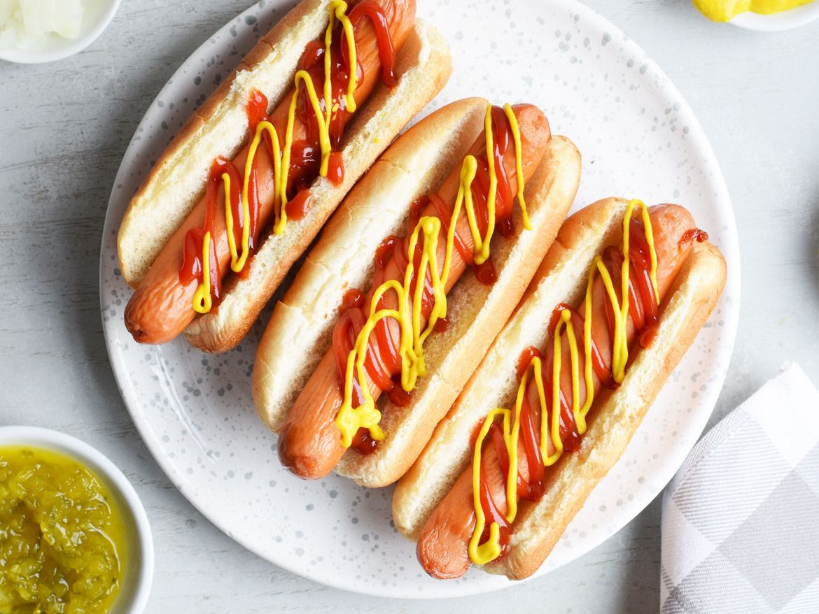 air fryer recipe for hot dogs with mustard or ketchup