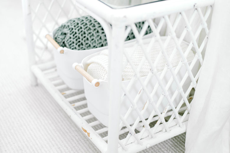 use a tub as a childcare station