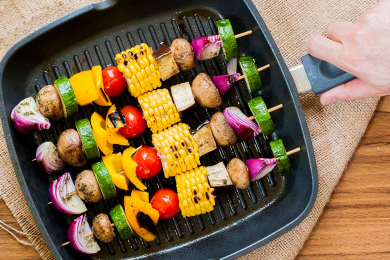 meal plan - rainbow veggie skewers