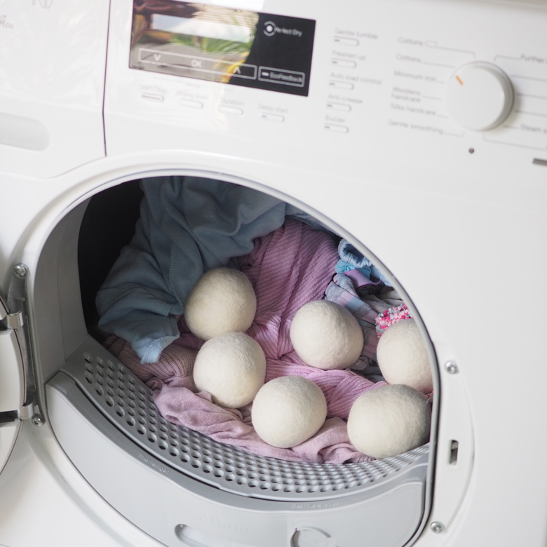eco-friendly wool dryer balls reduce dryer time