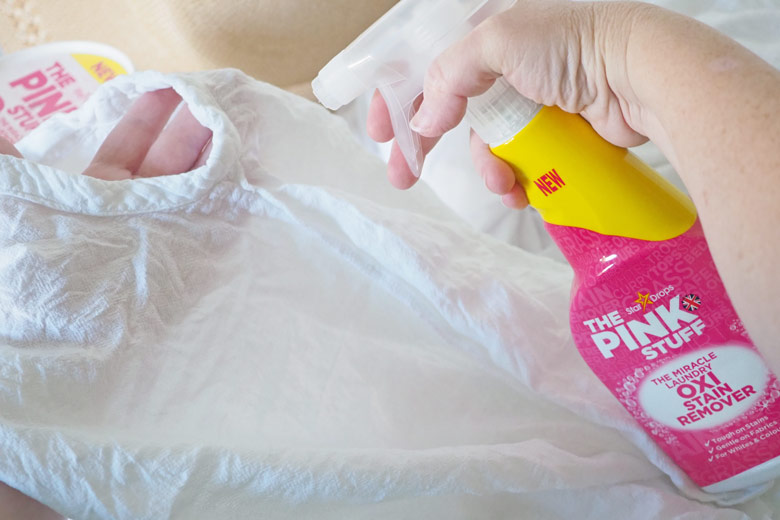 The Pink Stuff Australia on Instagram: The Pink Stuff Miracle Laundry Oxi  Powder Stain Remover for Colours is tough on stains and gentle on fabric.  It is suitable for use with colours