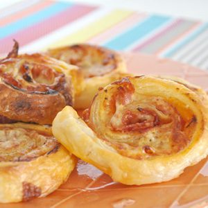 The-Organised-Housewife-Super-Easy-Puff-Pastry-Pizza-Scrolls-9-200x118